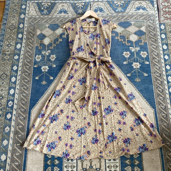 Vintage True Blue Wrap Dress - Picture 4 of 4